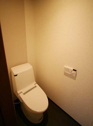 洋式から洋式に トイレリフォーム