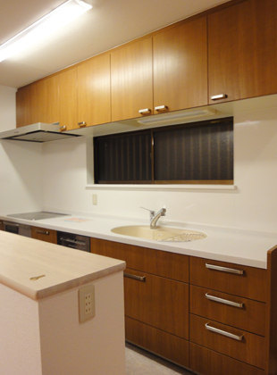 キッチンリフォーム 木目調