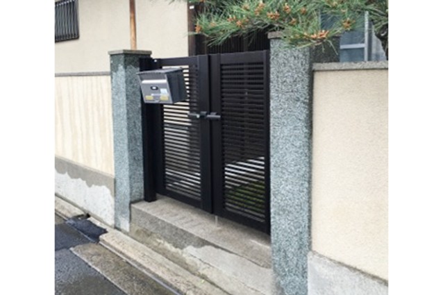 京都市南区&nbsp;T様邸&nbsp;門扉交換
