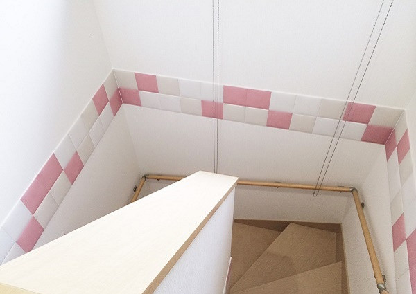 奈良県北葛城郡&nbsp;M様邸&nbsp;エコカラット貼り工事（階段）