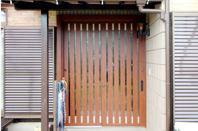 &nbsp;Y様邸&nbsp;玄関ドアリフォーム